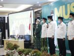 Ketua DPW PKB Jateng KH Yusuf Chudlori beserta jajaran Pengurus saat dilantik oleh Ketua DPP PKB Faisol Reza dalam Musyawarah Wilayah PKB Jateng.