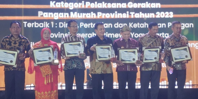 penghargaan gerakan pangan murah semarang