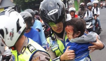 Jatuh Dari Motor Ibu Dan Anak Tk Terluka Infoplus