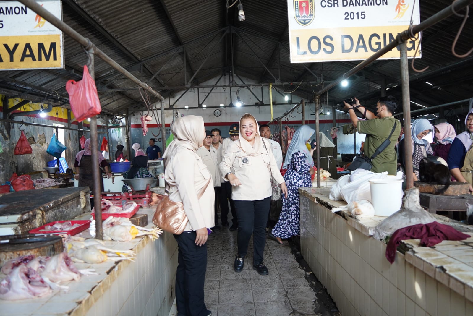 Wali Kota Semarang Hevearita Gunaryanti Rahayu saat cek harga kebutuhan pokok di pasar tradisional beberapa waktu lalu. Mbak Ita, sapaan wali kota, didorong maju lagi di Pilkada Kota Semarang.