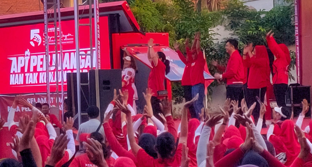 api perjuangan rakernas PDIP