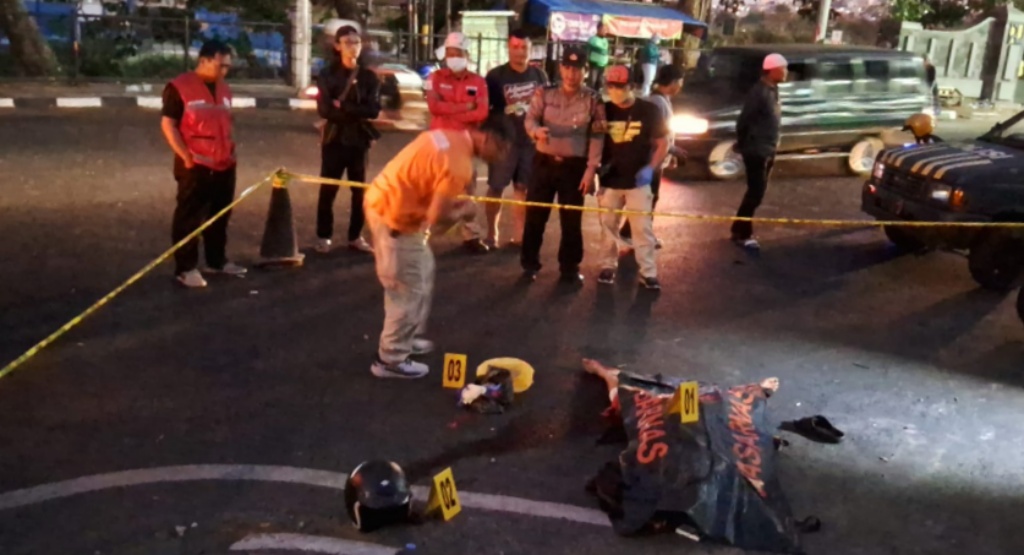 mahasiswa udinus dibacok gangster semarang