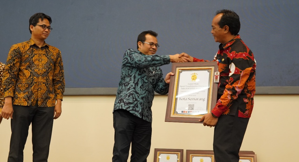 Semarang terima penghargaan digital