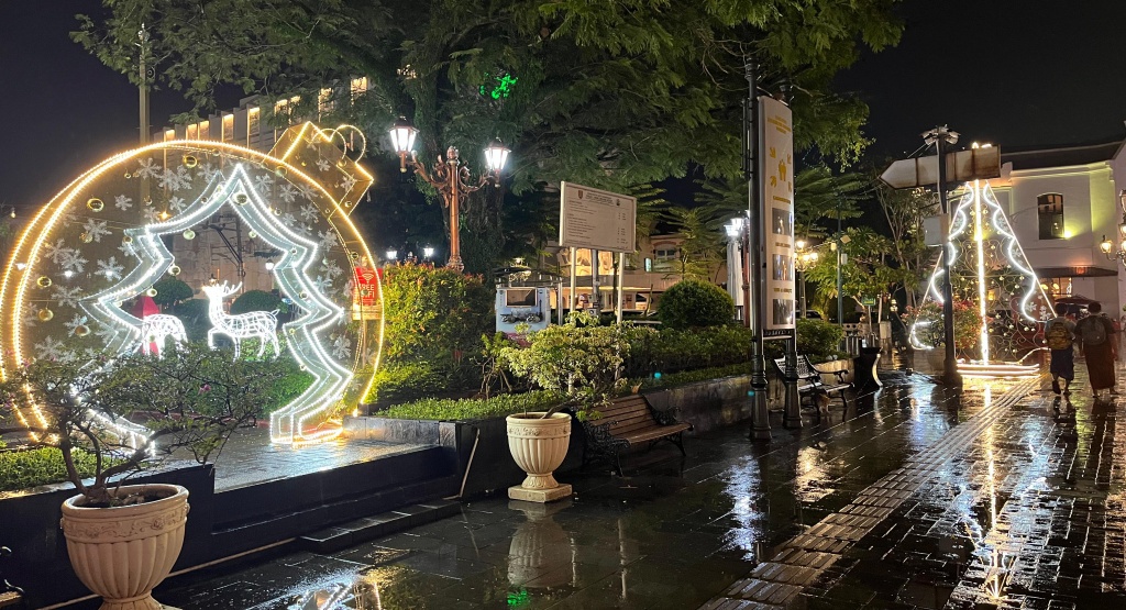 semarang sambut tahun baru dan natal