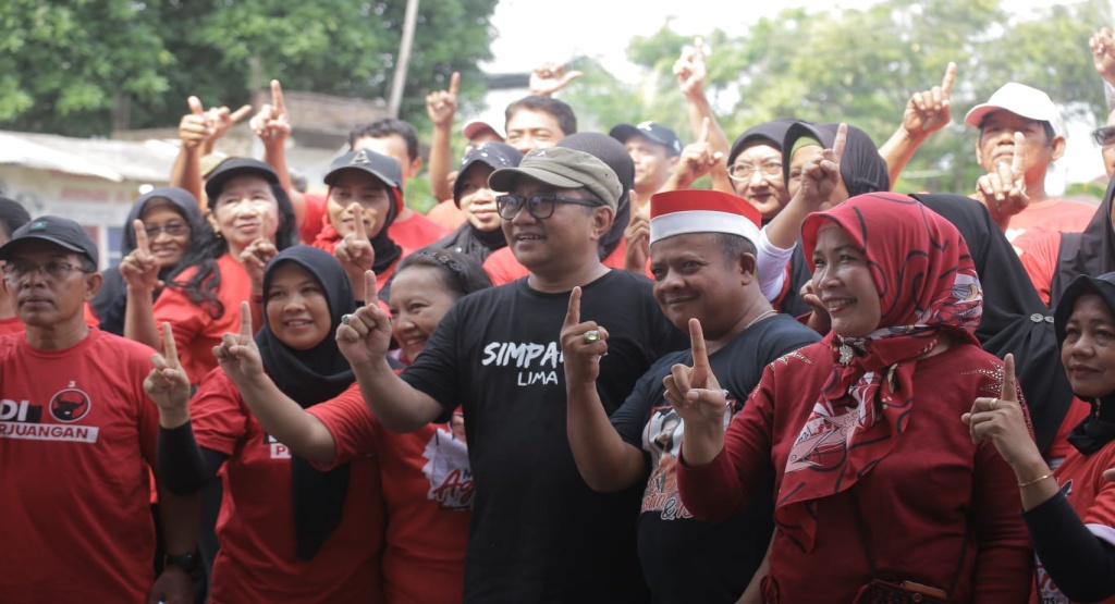 Profil Iswar Aminuddin