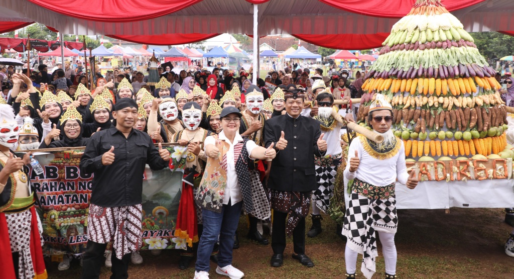 kirab budaya semarang
