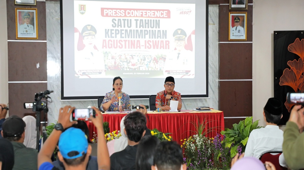 Jumpers Agustina Iswar