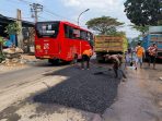 jalan rusak di kalipancur semarang diperbaiki