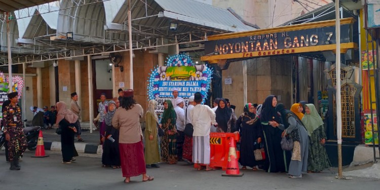Syarifah Salma, istri habib luthfi bin yahya pekalongan wafat