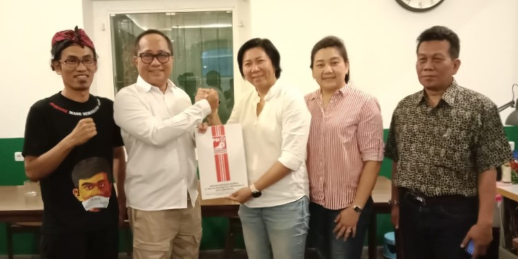 Iswar Aminuddin daftar ke PSI untuk Pilwakot Semarang