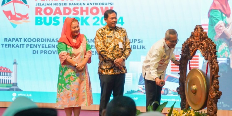 roadshoh bus kpk cegah korupsi