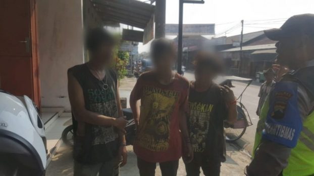 tengah 1 anak punk pemalang
