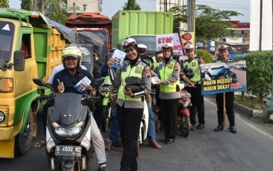 tengah 2 sosialisasi